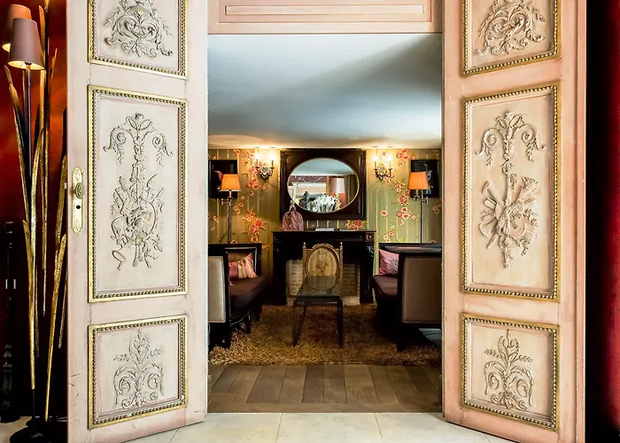 オテル シャトーブリアン 4*