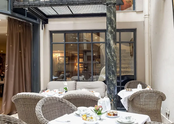 オテル シャトーブリアン 4*