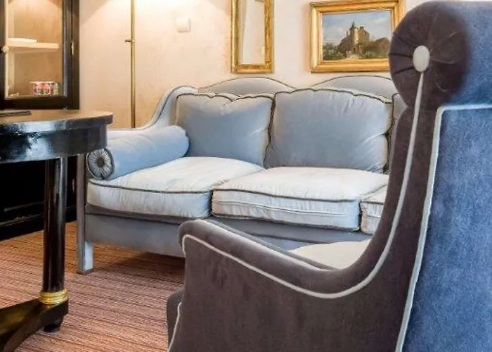 Hotel Chateaubriand 4*