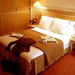 オテル シャトーブリアン 4*