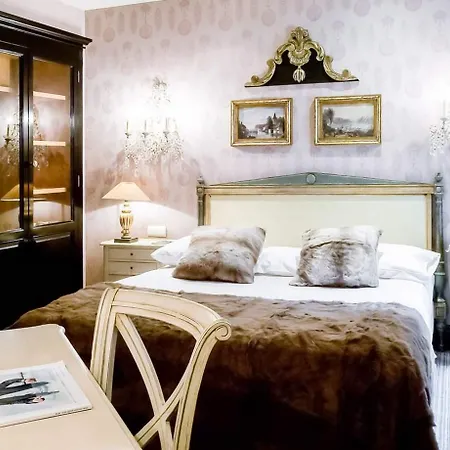 Chateaubriand Hotel