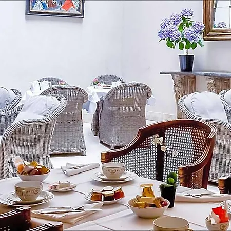 Chateaubriand فندق