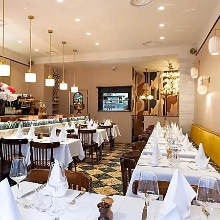 Chateaubriand فندق باريس