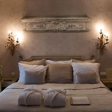 Chateaubriand Hotel 4*