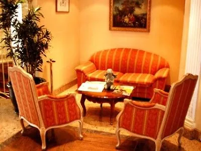 Chateaubriand Hotell