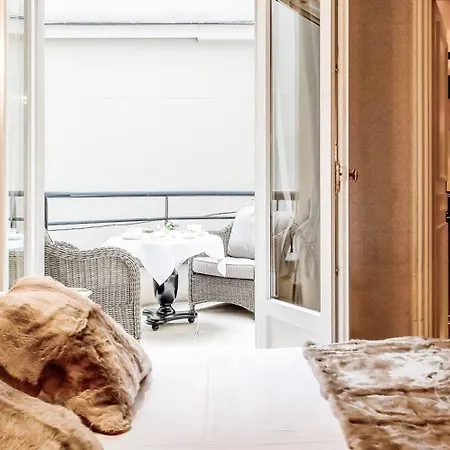 Hotel Chateaubriand 4*