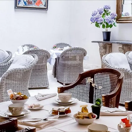 Hotel Chateaubriand