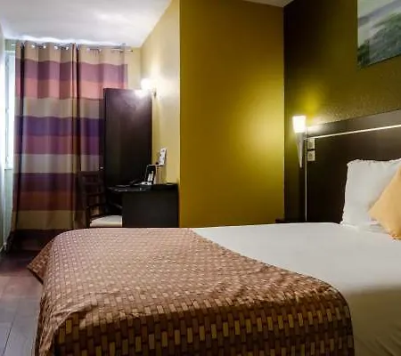 Chateaubriand Hotel 4*