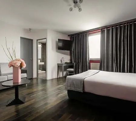 Chateaubriand Hotel
