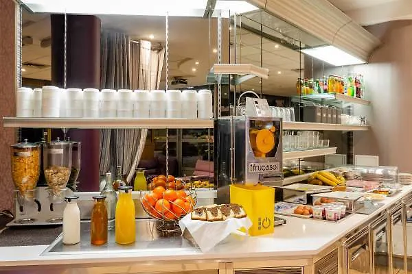 Chateaubriand Otel 4*