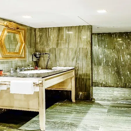 布里安城堡酒店 4* 巴黎