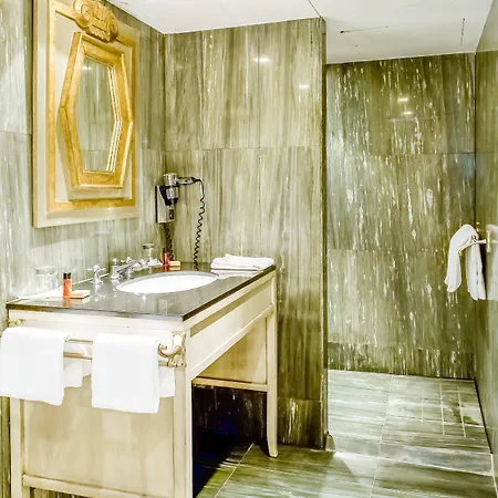 布里安城堡酒店 酒店 4*